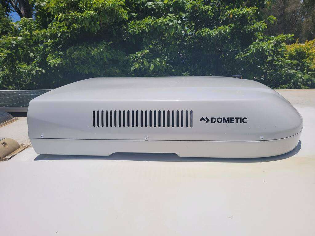 Discontinued - Dometic - Caravan Air-Conditioner