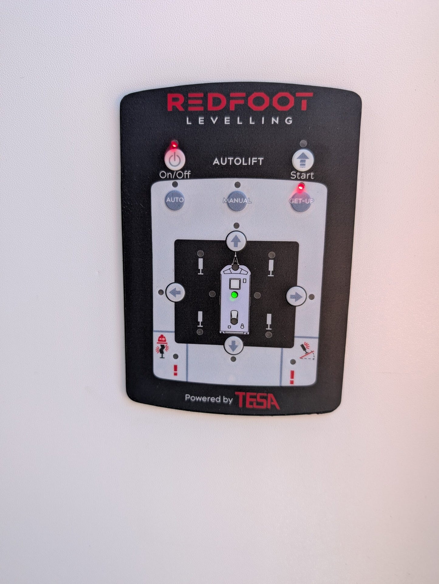 Redfoot AutoLift Levelling System - Fitted